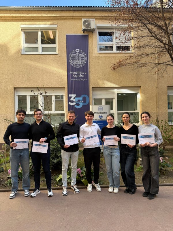 Stomatološki fakultet u Zagrebu...